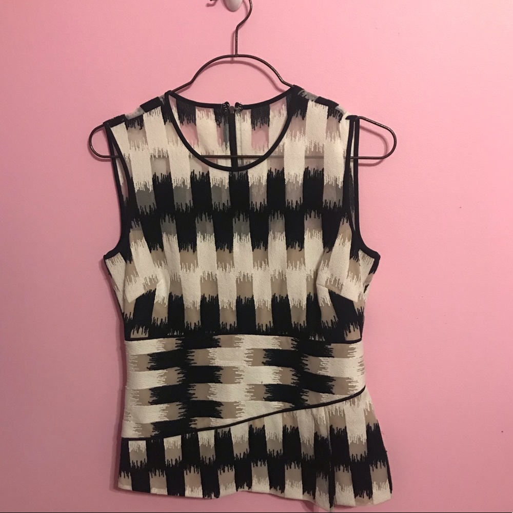 BCBG Maxazria short sleeve blouse